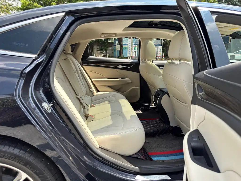Buick LaCrosse — миниатюра 16