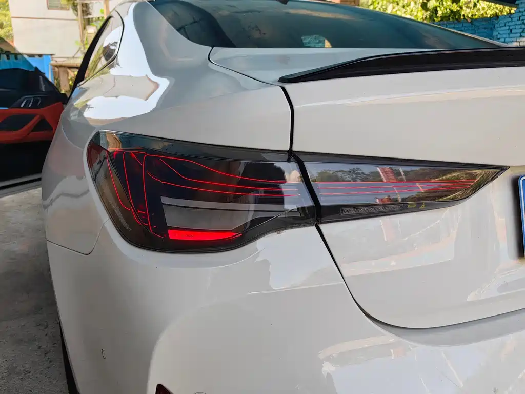 BMW M4 — миниатюра 15