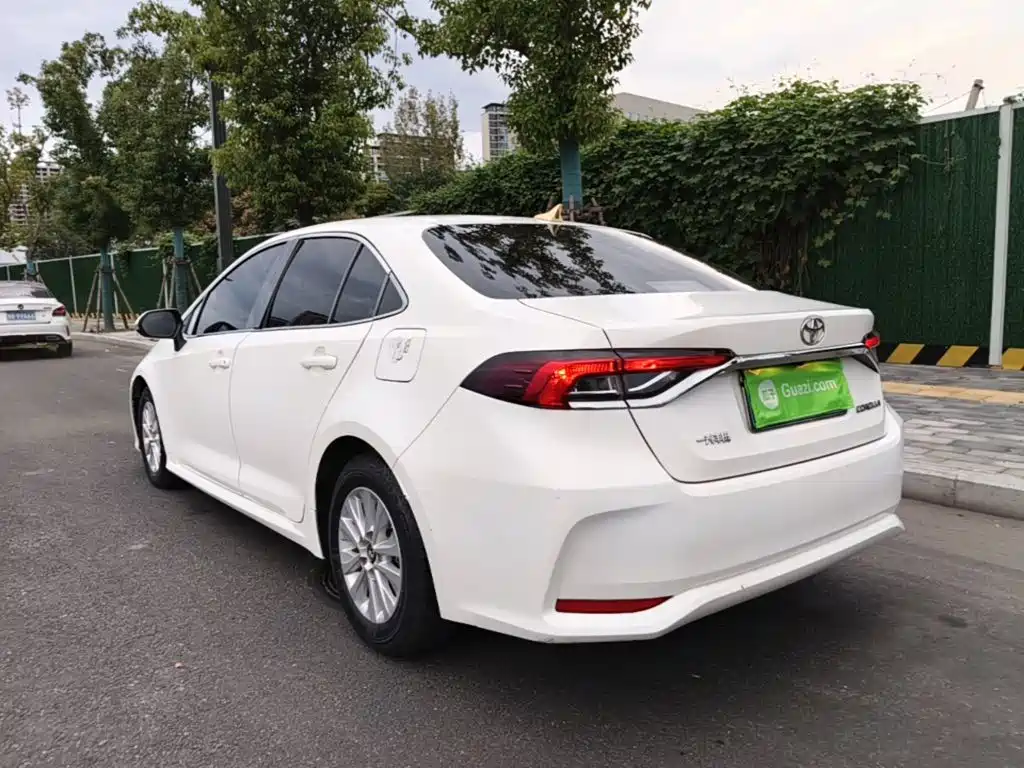 Toyota Corolla — миниатюра 5