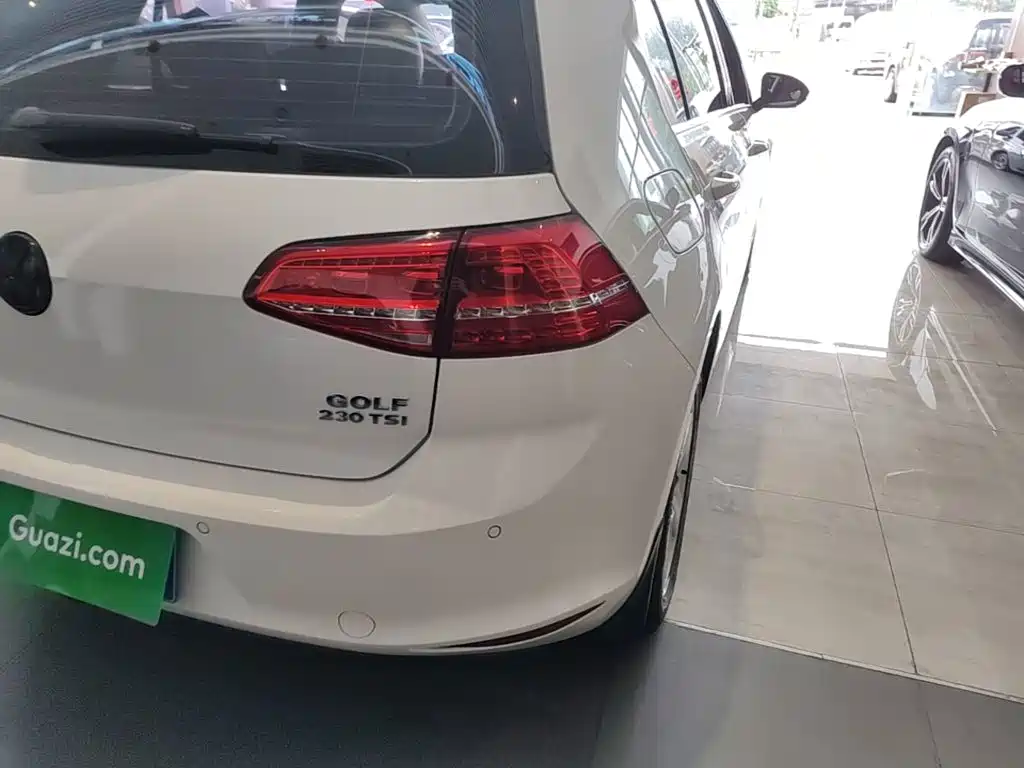 Volkswagen Golf — миниатюра 8