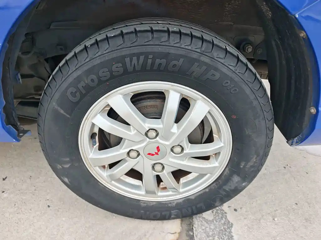 Wuling Hongguang — миниатюра 10