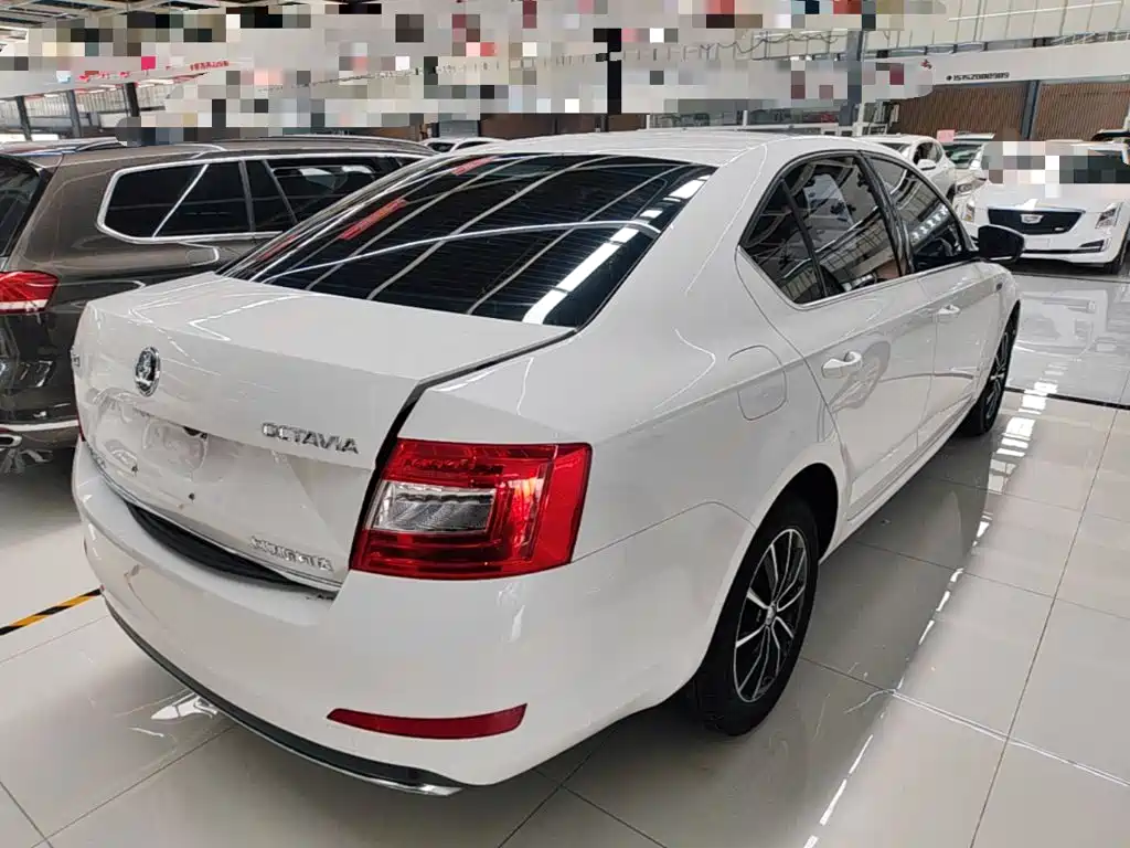 Skoda Octavia — миниатюра 7