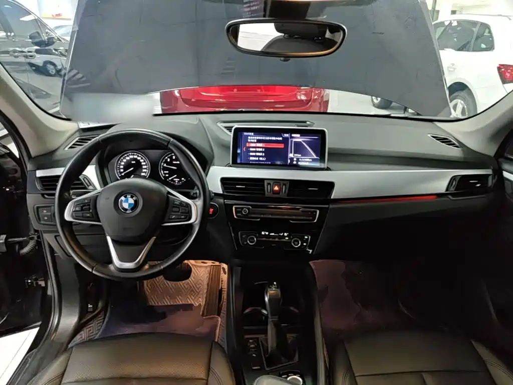 BMW X1 — миниатюра 10