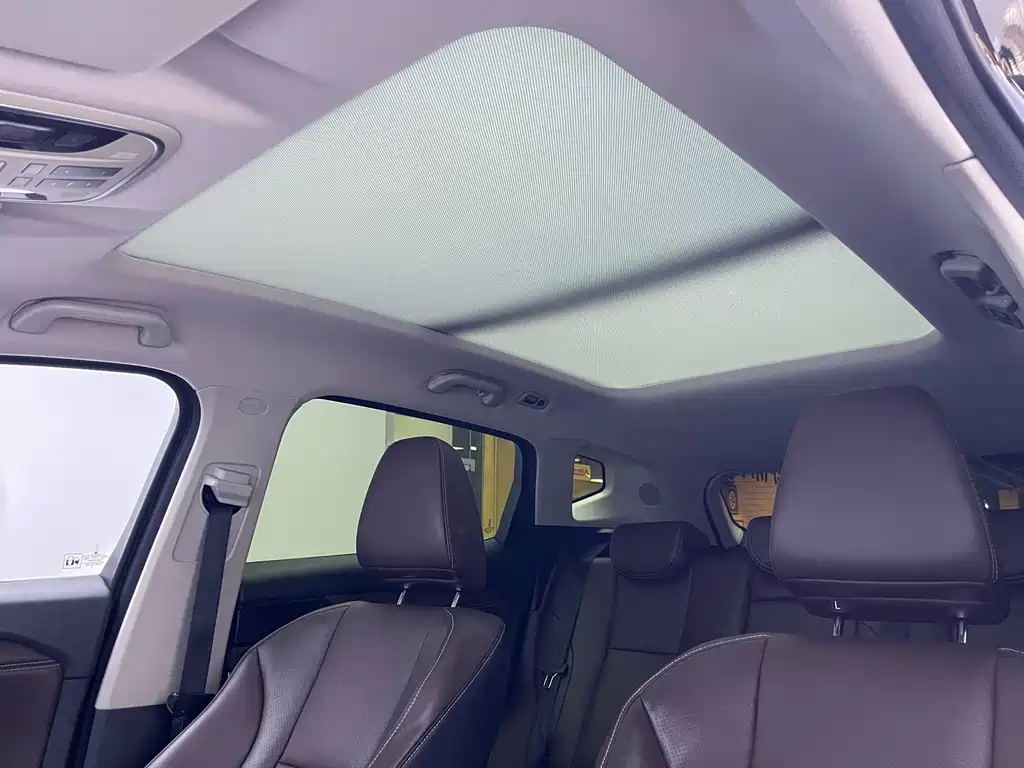 WEI PAI WEI BRAND VV6