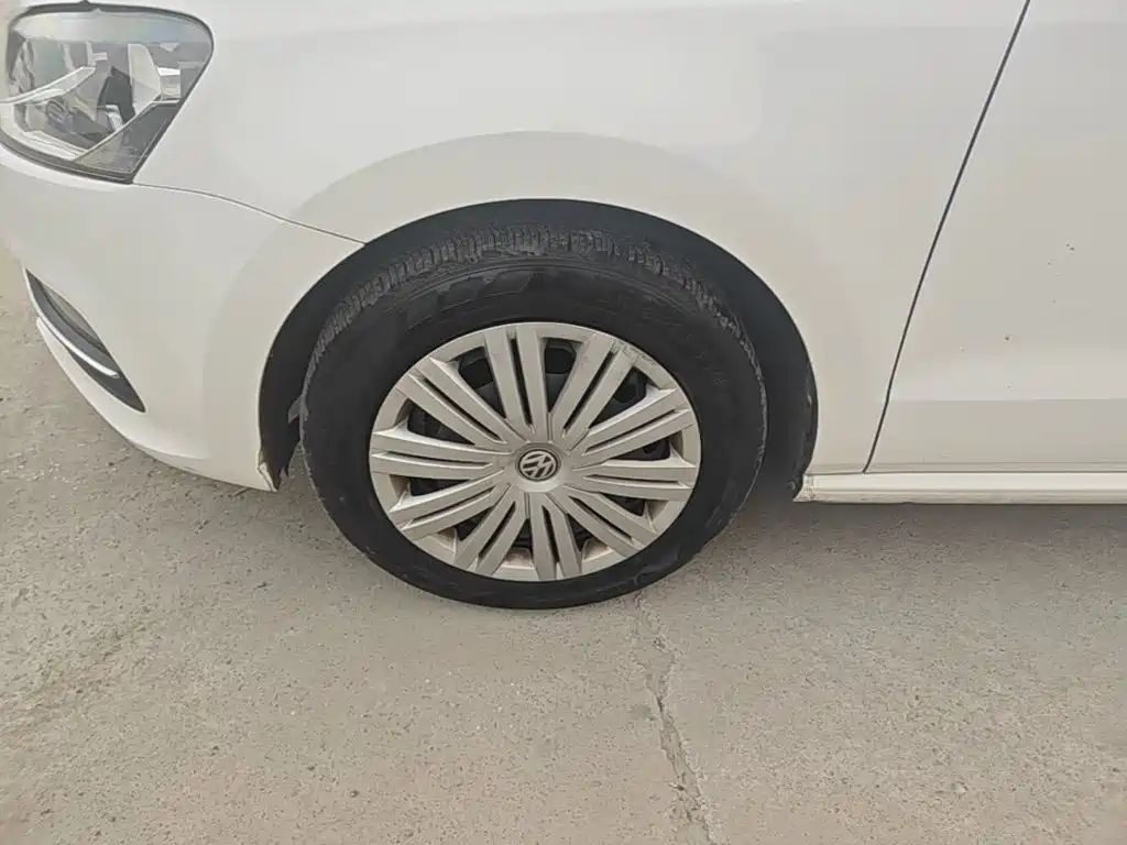 Volkswagen Polo — миниатюра 23