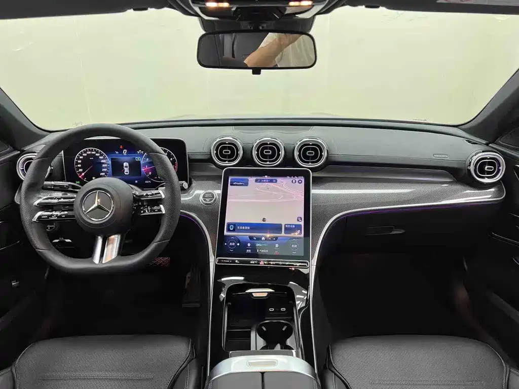 Mercedes-Benz C-Class — миниатюра 16