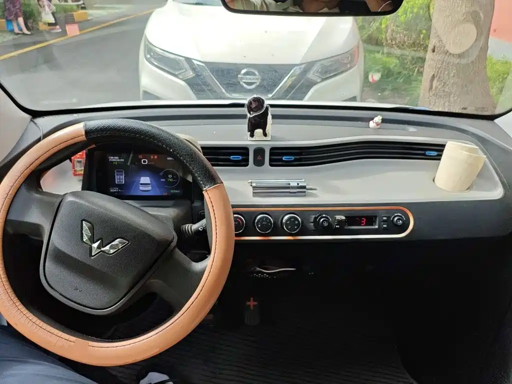 Wuling MINIEV — миниатюра 5