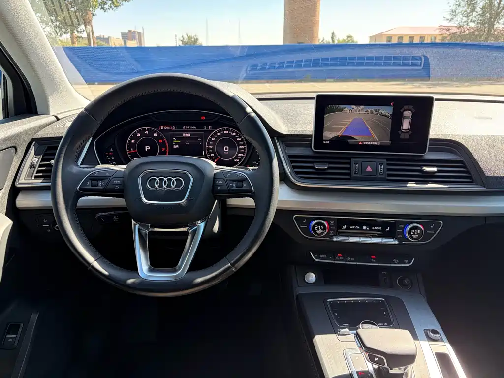 Audi Q5L — миниатюра 10