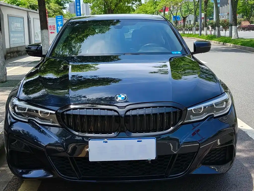 BMW 3 Series 2021