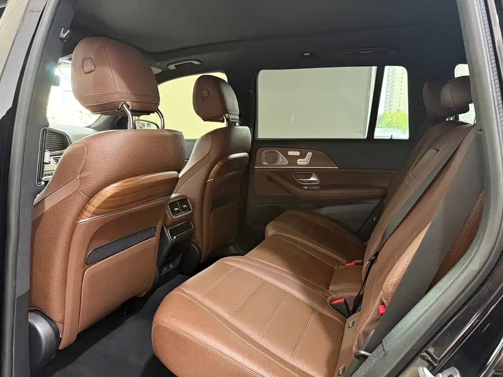 Mercedes-Benz GLS — миниатюра 8