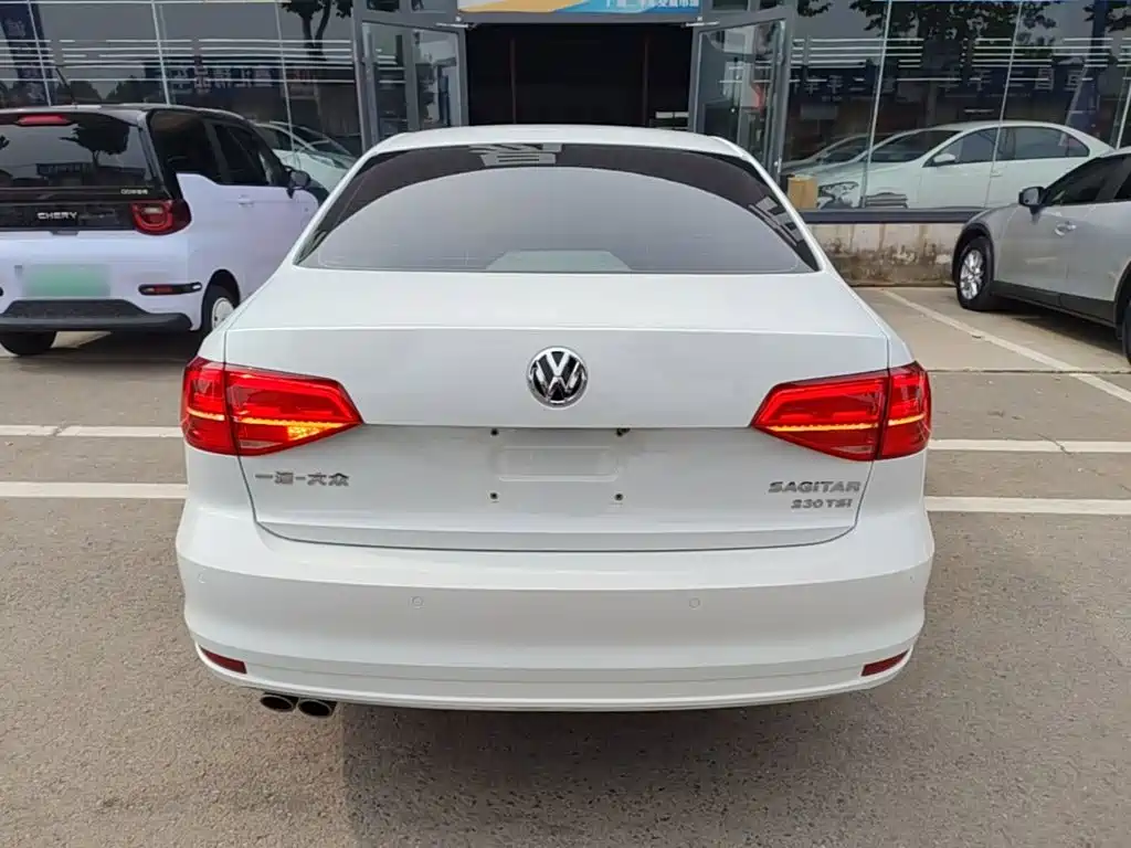 Volkswagen Sagitar — миниатюра 6