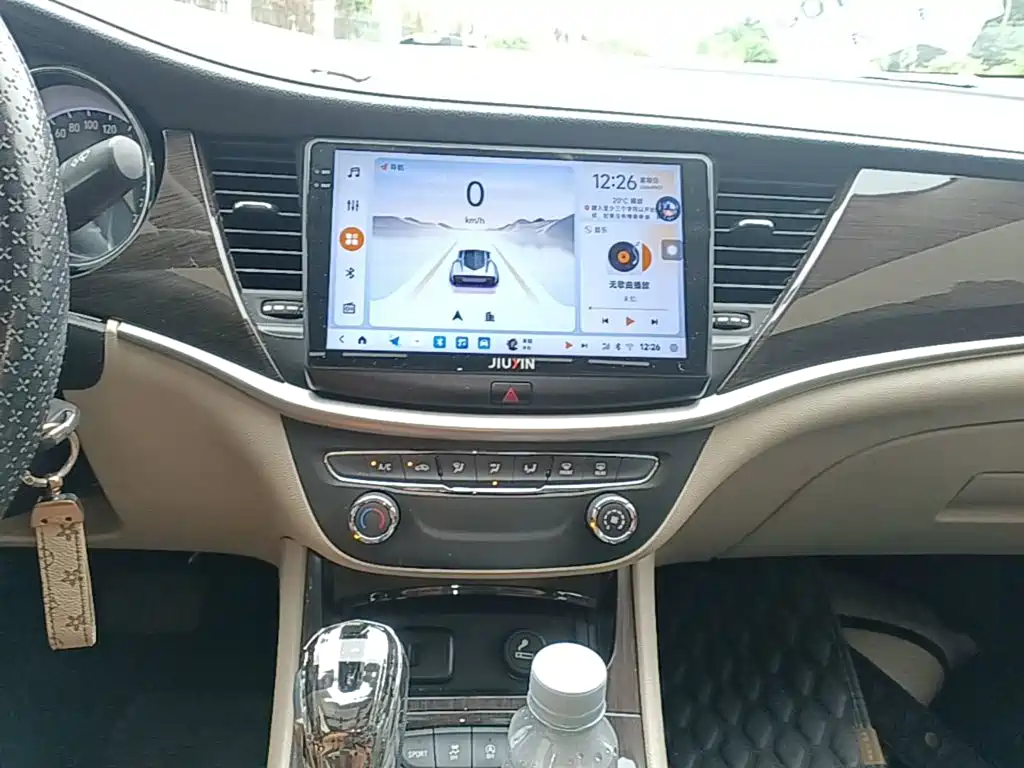 Buick Verano — миниатюра 13