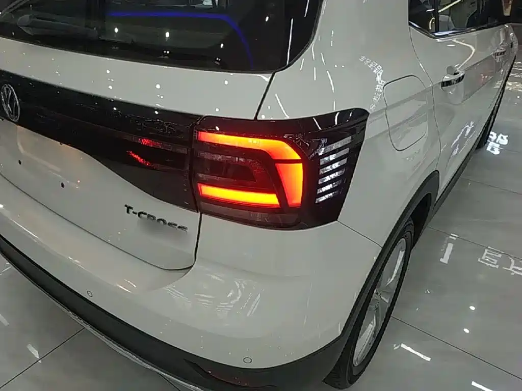 Volkswagen T-Cross — миниатюра 8
