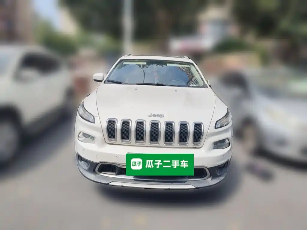 Jeep Cherokee — миниатюра 2