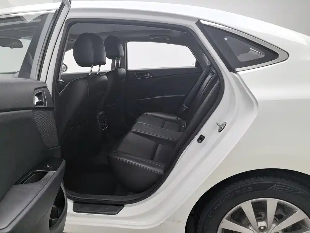 Hyundai Mistra — миниатюра 15