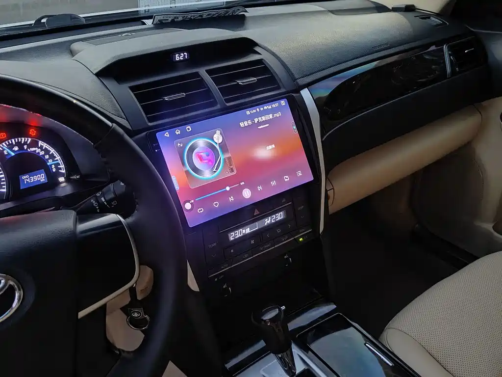 Toyota Camry — миниатюра 17