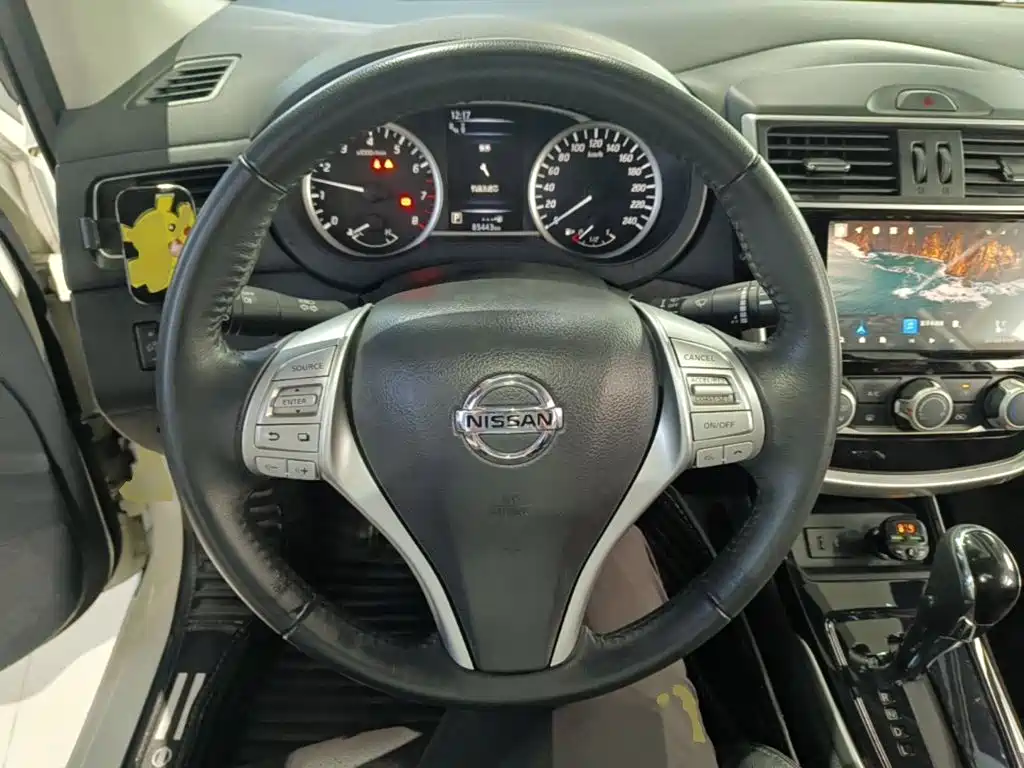 Nissan Tiida — миниатюра 11