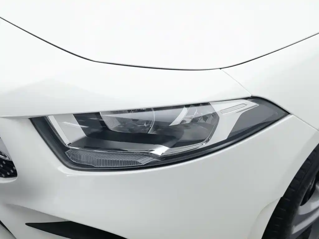 Mercedes-Benz A-Class — миниатюра 7