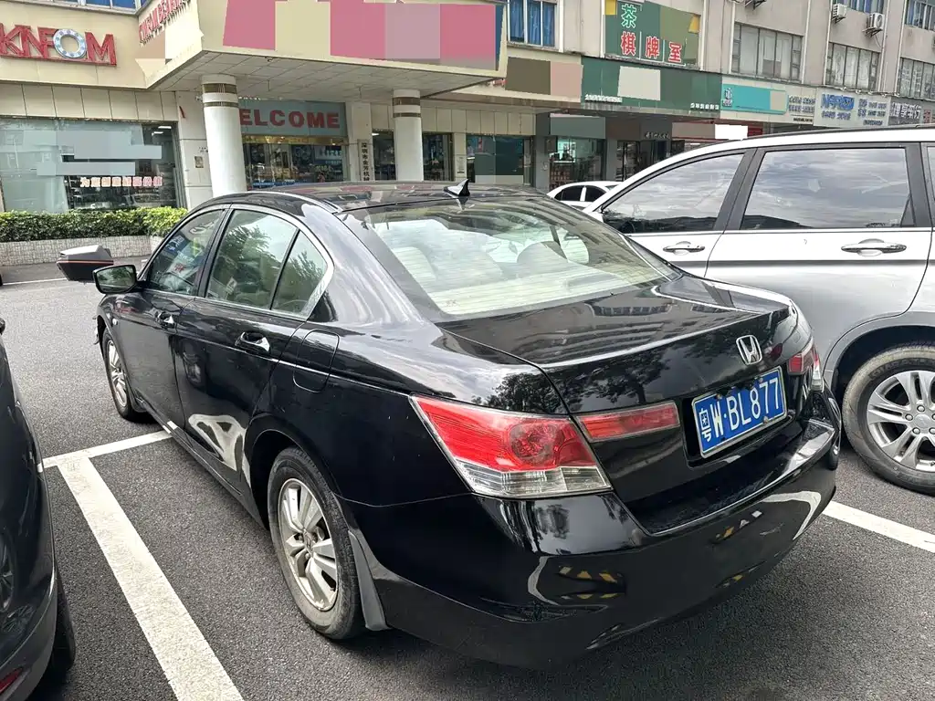 Honda Accord — миниатюра 5