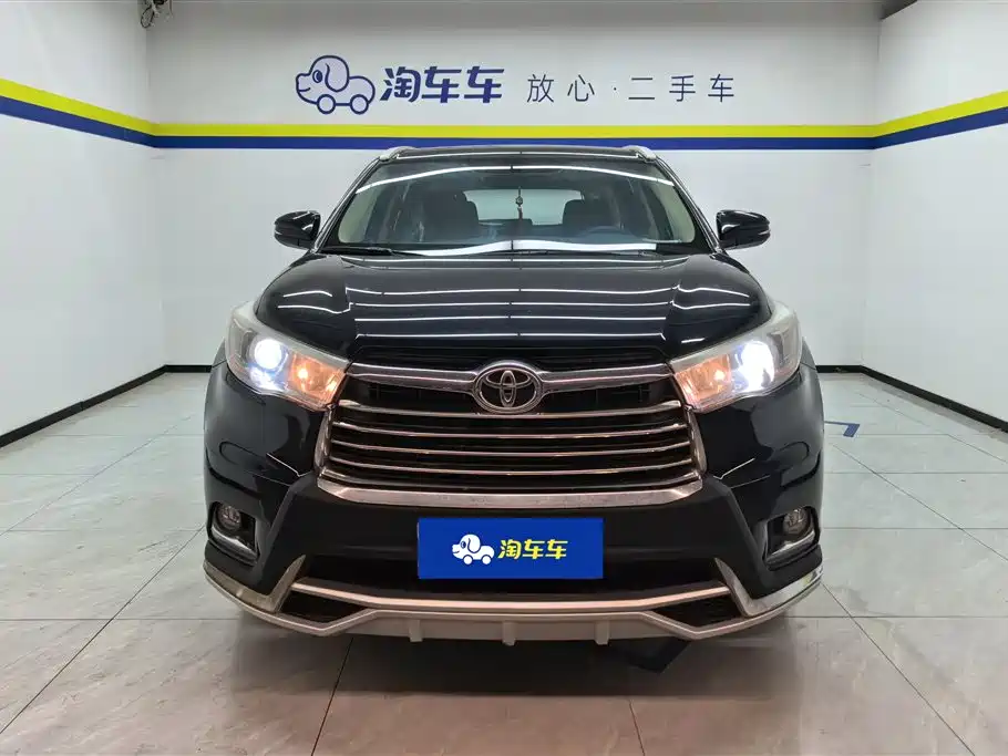 TOYOTA HIGHLANDER