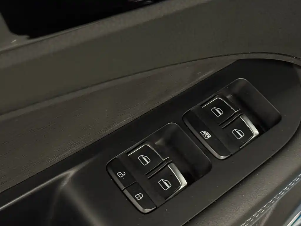 JETOUR X90 2019 1.6T DCT 6 мест VI