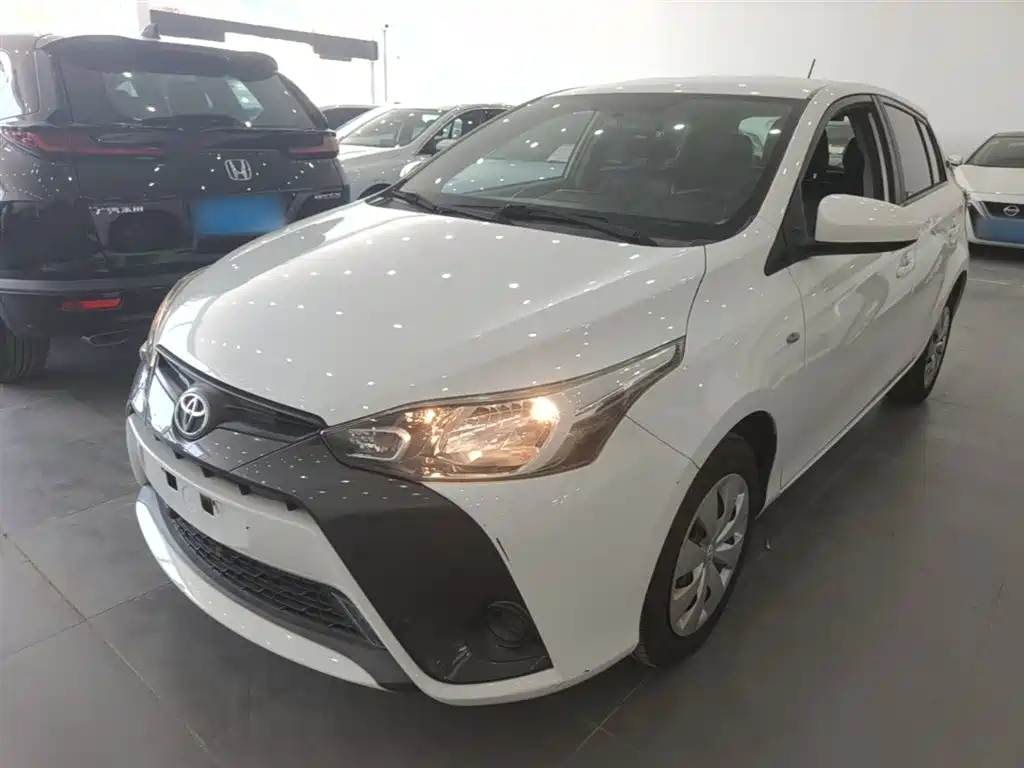 Toyota Yaris L 2017