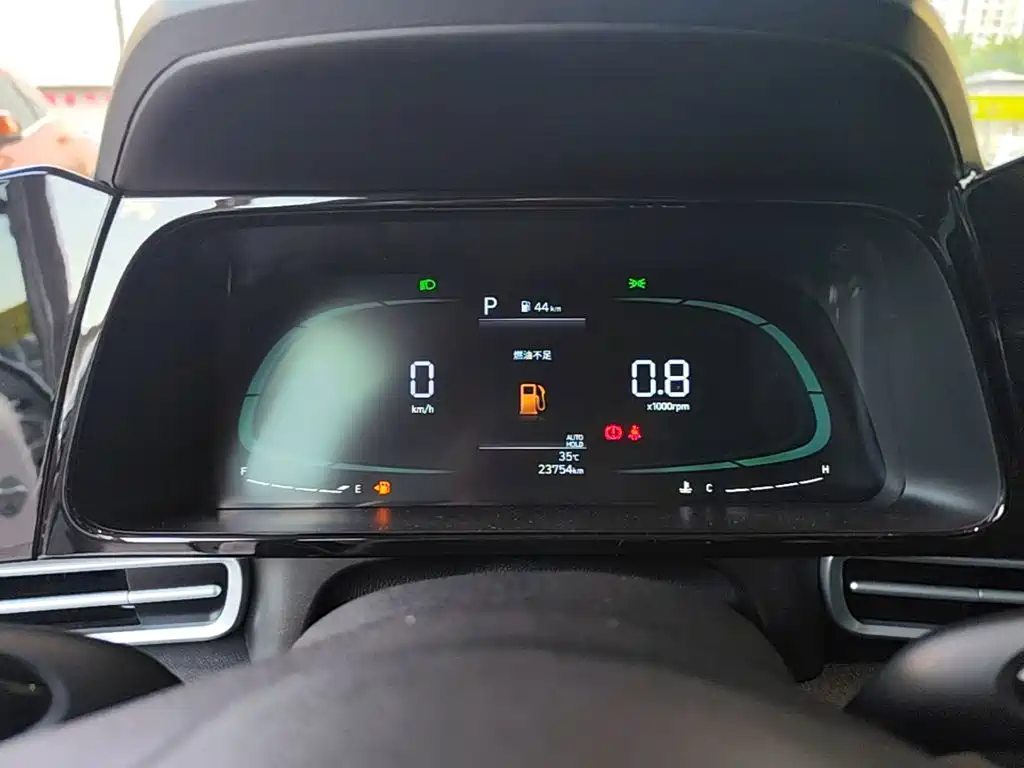 Hyundai Elantra — миниатюра 12