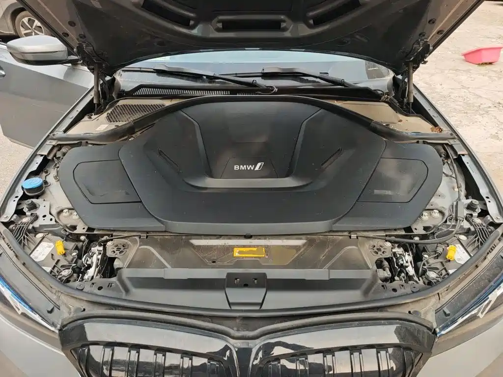 BMW i3 — миниатюра 11