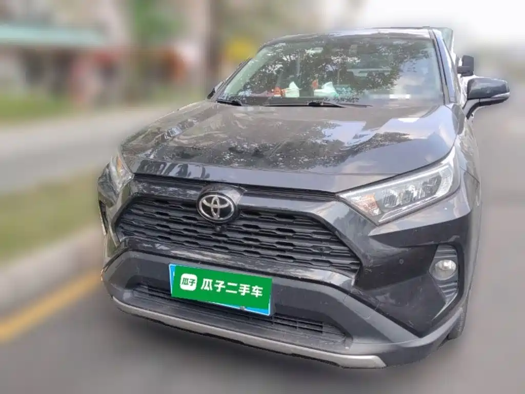 Toyota RAV4 — миниатюра 2