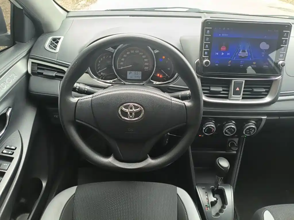 Toyota Yaris L — миниатюра 11