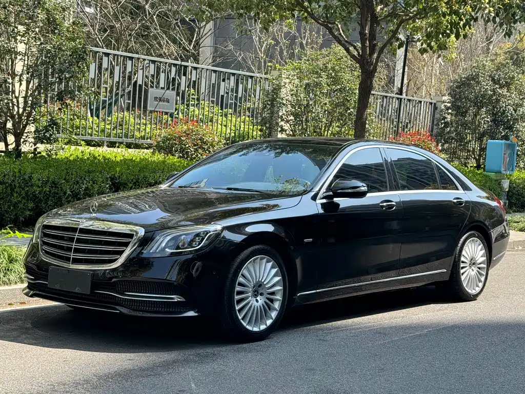 Mercedes-Benz S-Class 2020