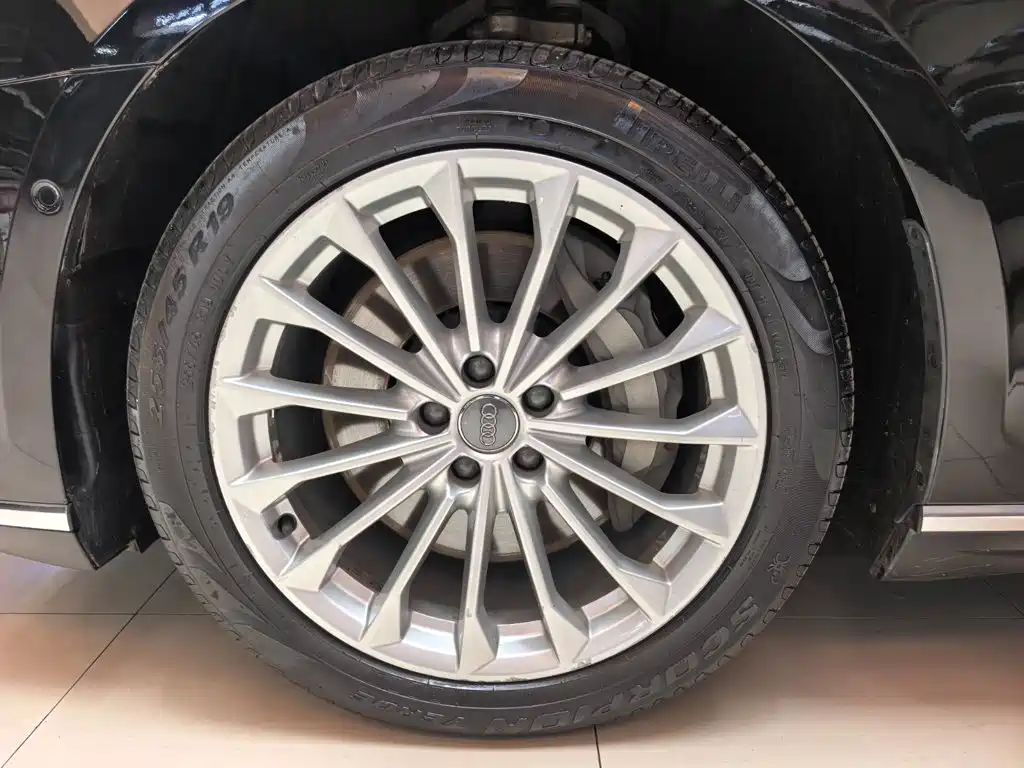 Audi A8 — миниатюра 20