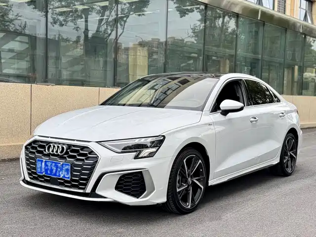 AUDI  A3 2022