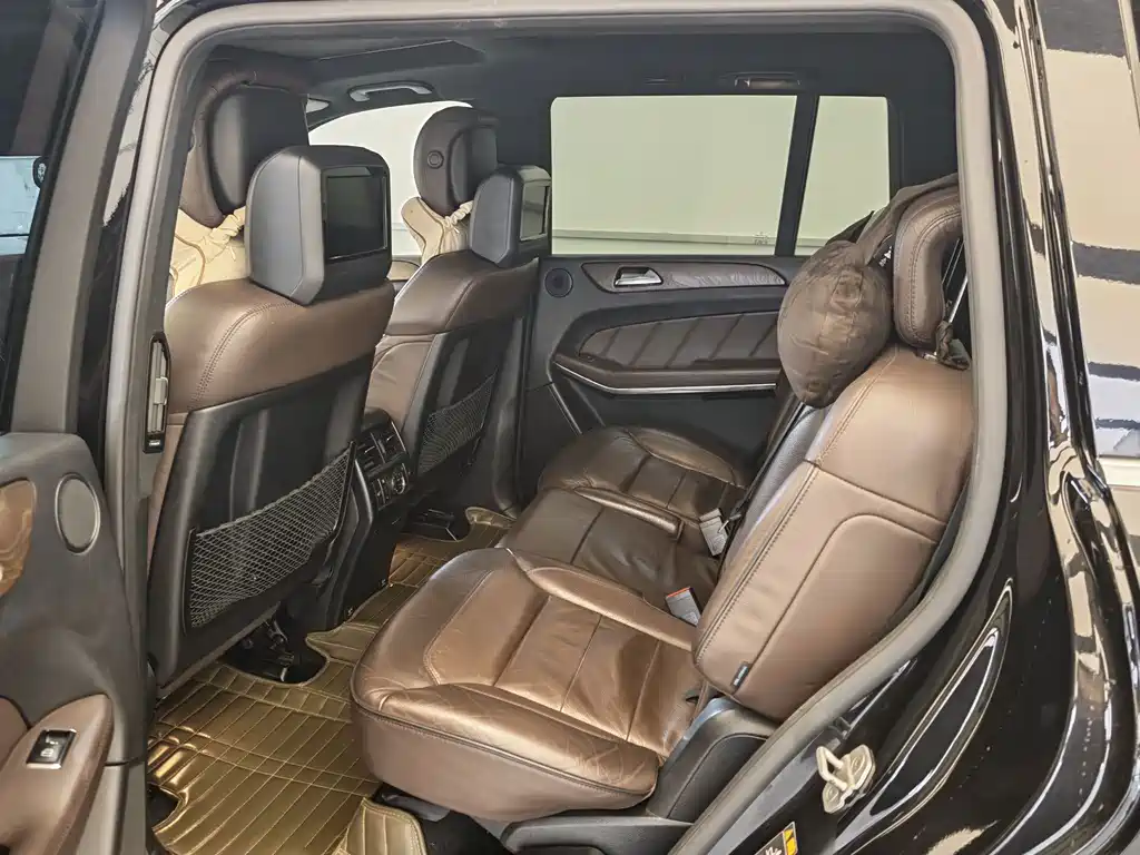 Mercedes-Benz GL-Class — миниатюра 12
