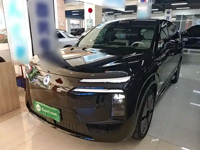 2025 Denza N8