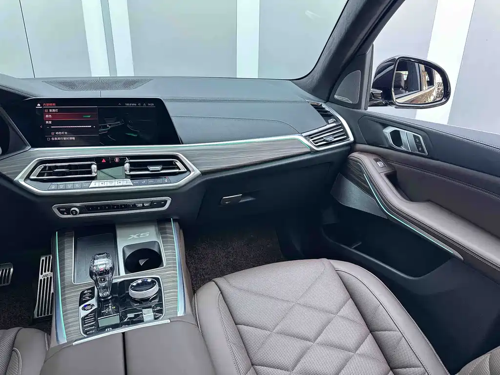 BMW X5 — миниатюра 9