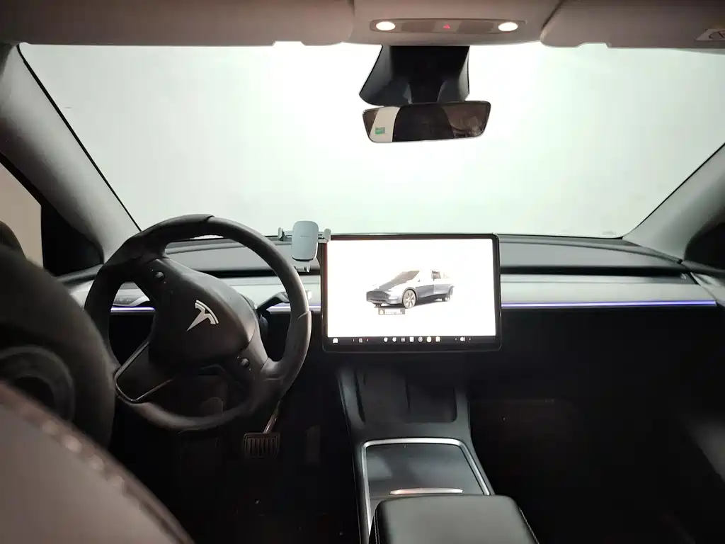 Tesla Model Y — фотографии объявления, Фото 12