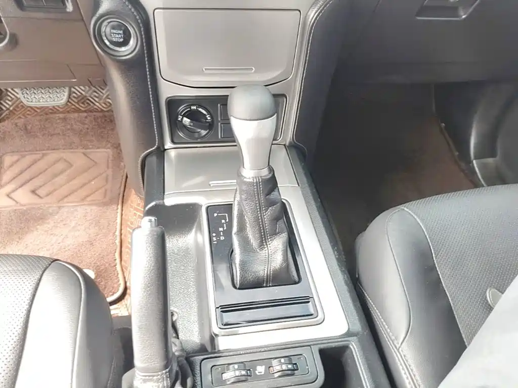 Toyota Prado — миниатюра 14