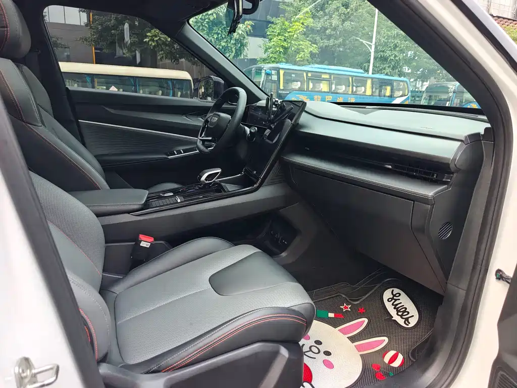 Geely Boyue — миниатюра 10