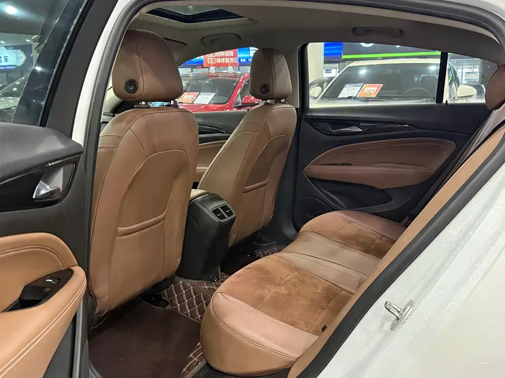 Buick Regal — миниатюра 9