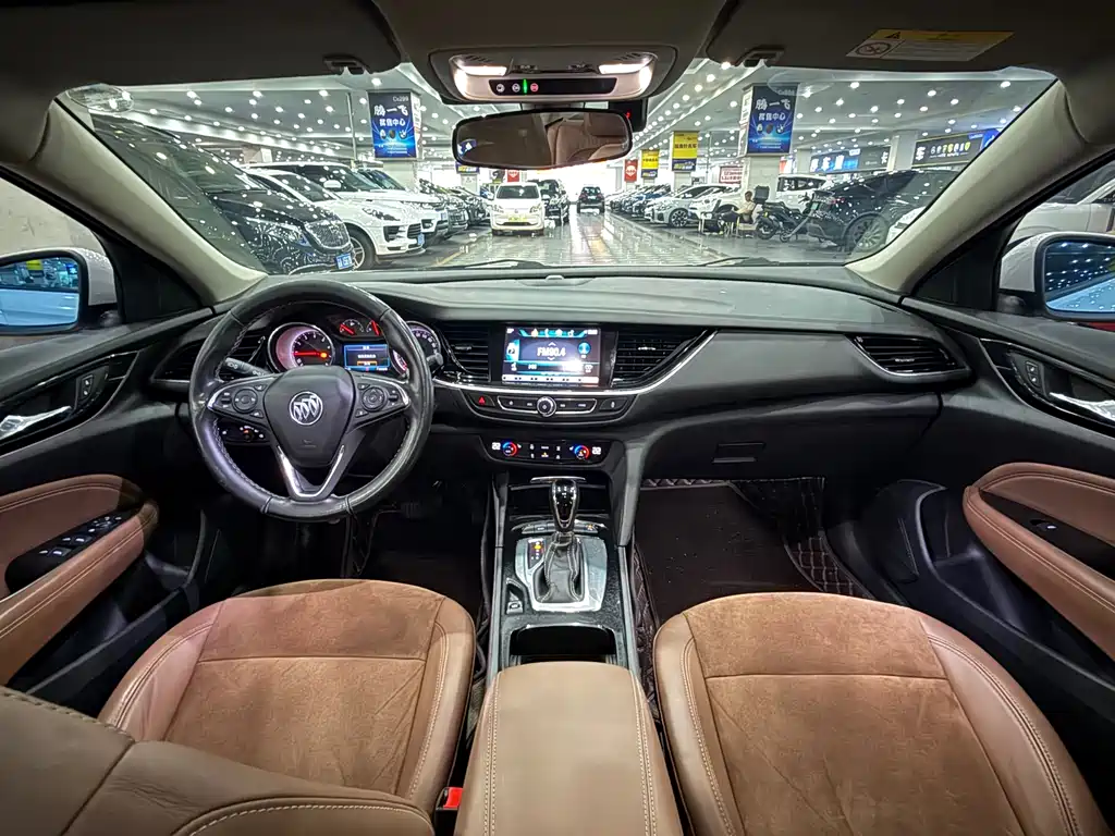 Buick Regal — миниатюра 10