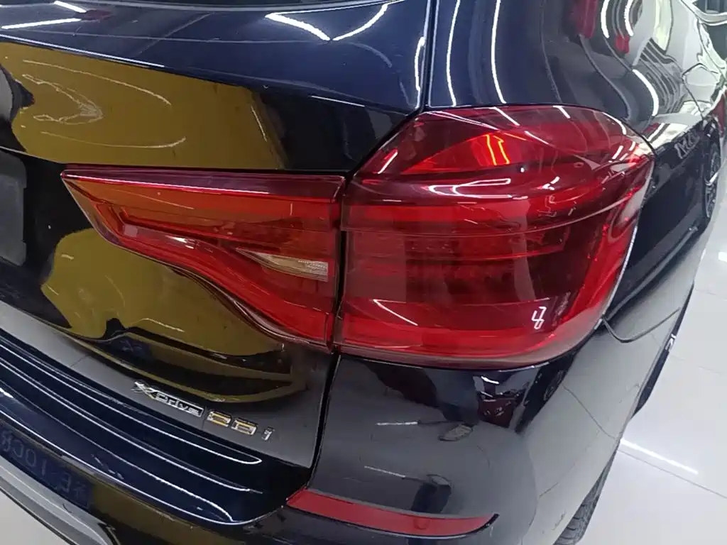 BMW X3 — миниатюра 8