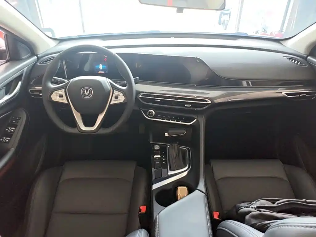 Changan Eado — миниатюра 10