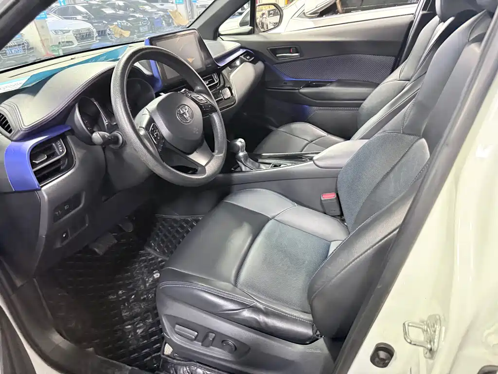 Toyota C-HR — миниатюра 8