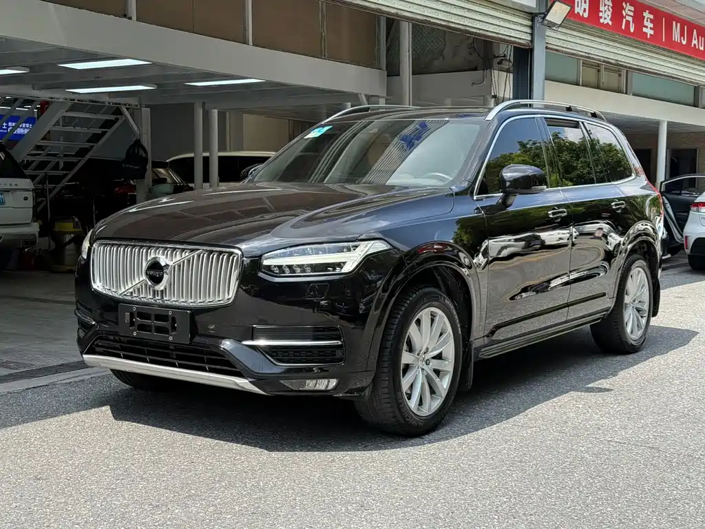 Volvo XC90 — миниатюра 6