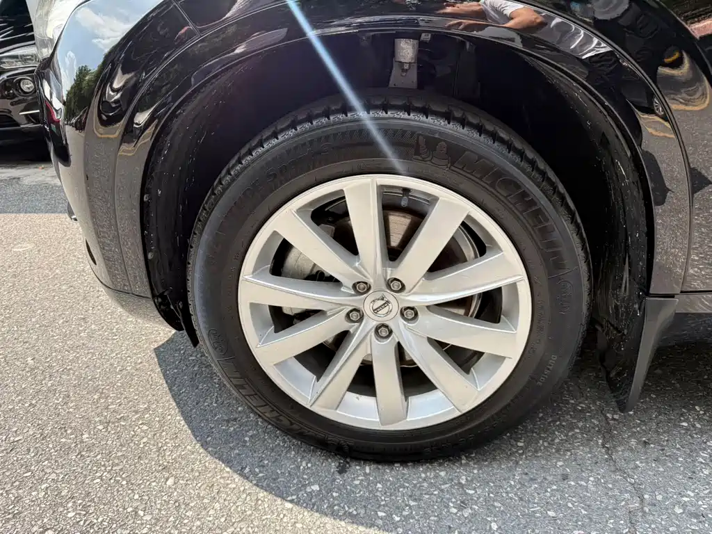 Volvo XC90 — миниатюра 23