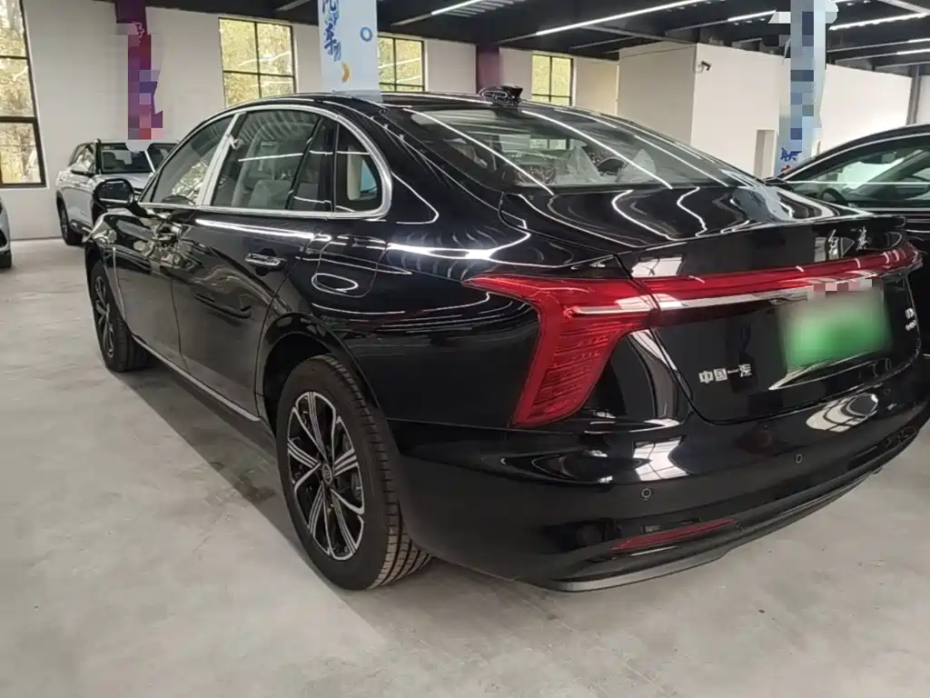Hongqi Hongqi H5 PHEV — миниатюра 5