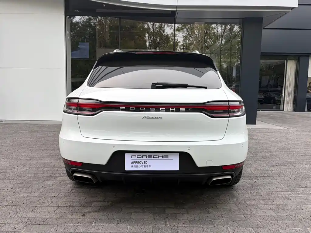 Porsche Macan — миниатюра 6