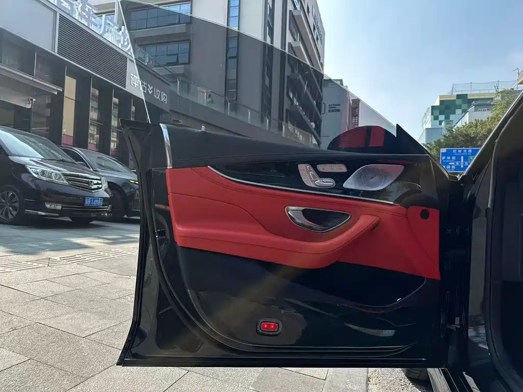 MERCEDES-BENZ AMG GT