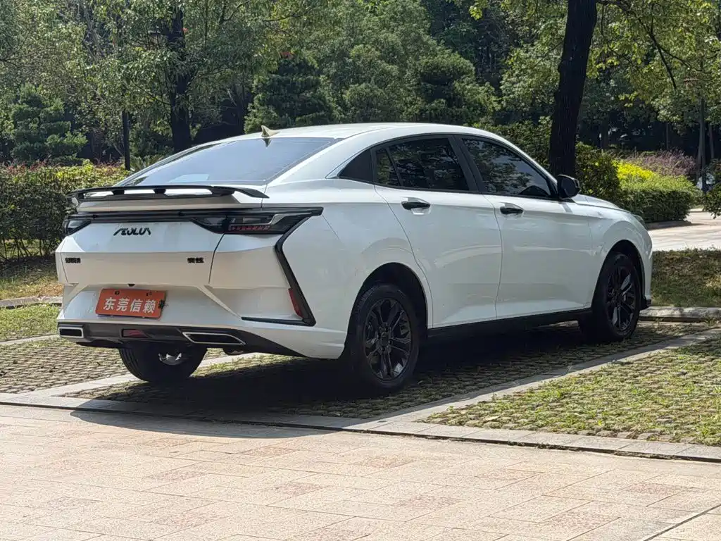Aeolus Yixuan — миниатюра 6